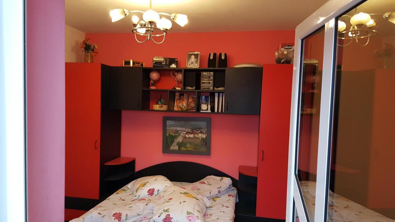 Casele Lena Bed & Breakfast Aldesti  Dış mekan fotoğraf