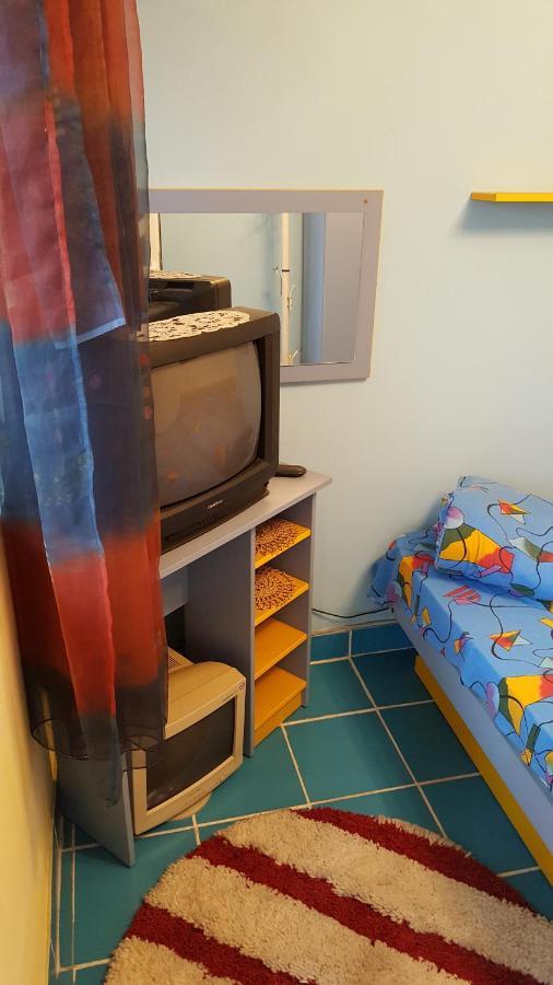Casele Lena Bed & Breakfast Aldesti  Dış mekan fotoğraf